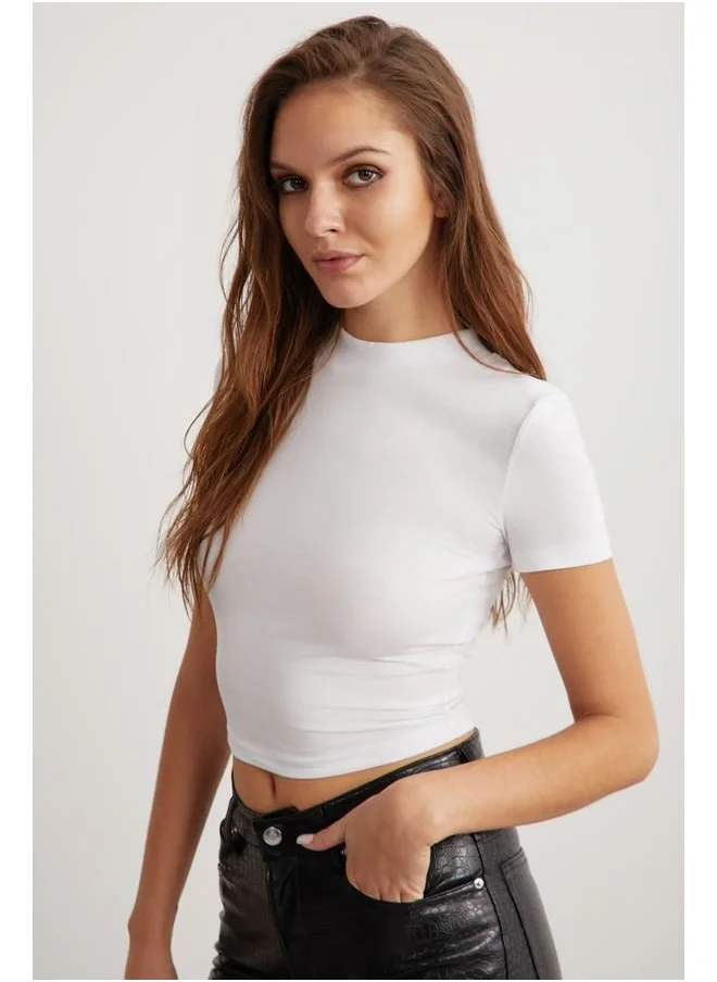 GRIMELANGE Grimelange Niara Women's Cotton Elastane Crew Neck Short Sleeve Slim Fit Crop White T-Shirt