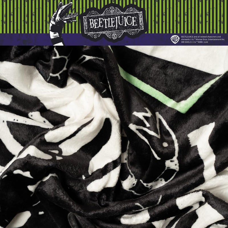 Franco Collectibles Beetlejuice Lydia Bedding Super Soft Micro Raschel Throw  46 in x 60 in  (Officially Licensed Product) - Image 4