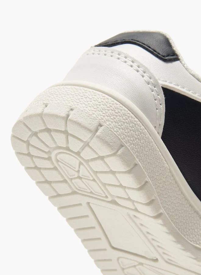 ال بي ال من شو اكسبرس Boys Panelled Sneakers With Hook And Loop Closure