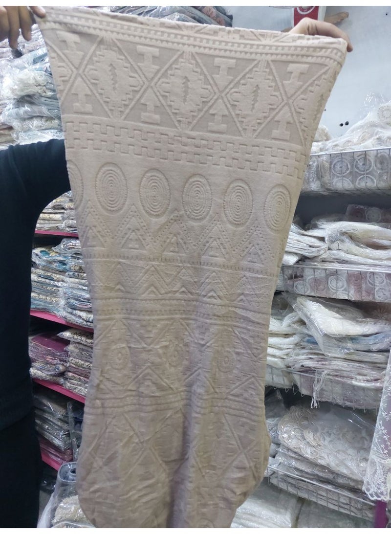 أغطية كراسي طعام جاكار - طقم من 6 كراسي ( بيج ) - Image 3