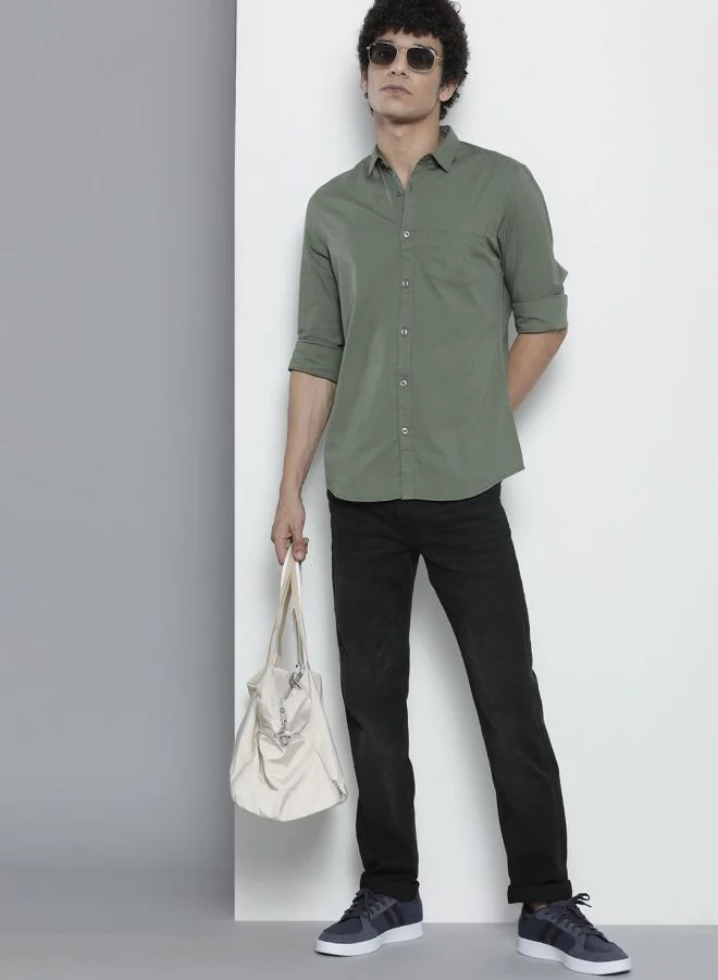 شركة المرآب الهندية Men Regular Fit Solid Full Sleeves Cutaway Collar Casual Shirt