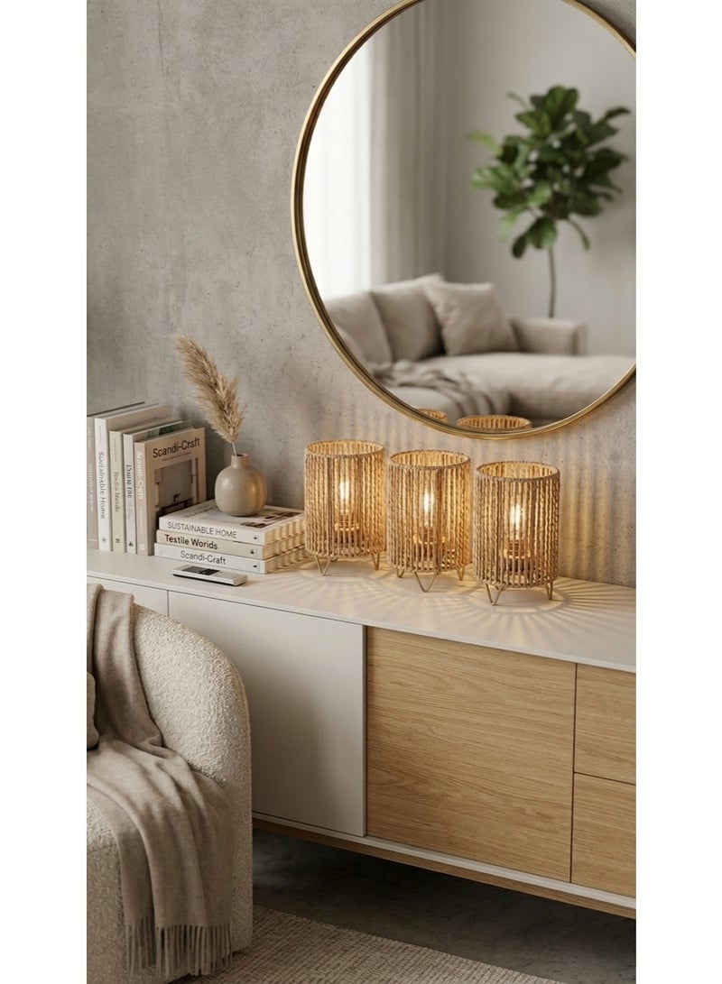 Lampshade with battery bulb - Image 1