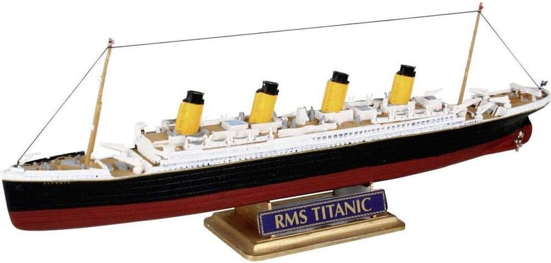 Revell RV05804 Model Kit Ship 1:1200 - R.M.S. Titanic, Detailed Plastic Model for Hobbyists - Image 1