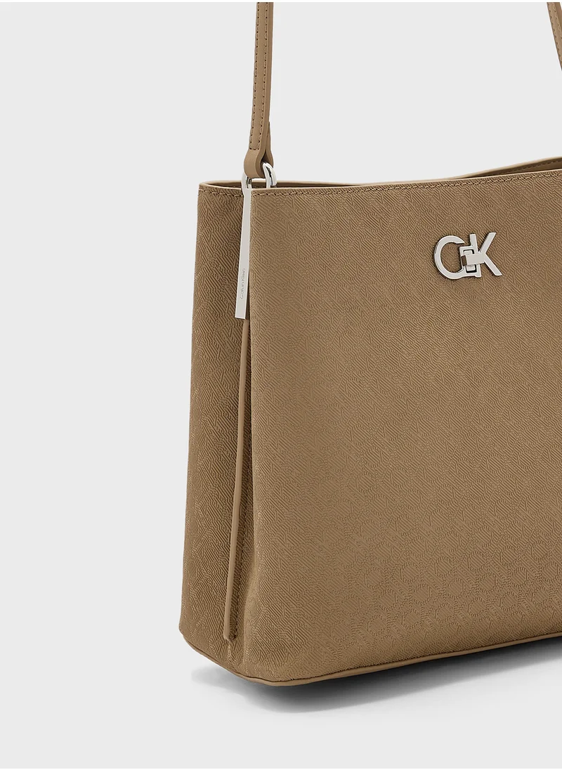 CALVIN KLEIN Must Small Bucket Crossbody