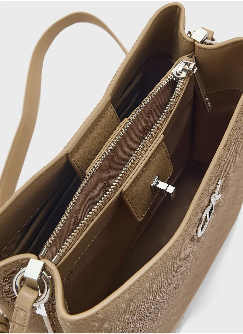 CALVIN KLEIN Must Small Bucket Crossbody