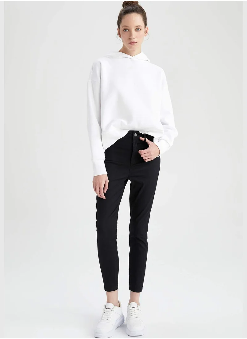 ديفاكتو High Waisted Ankle Trousers