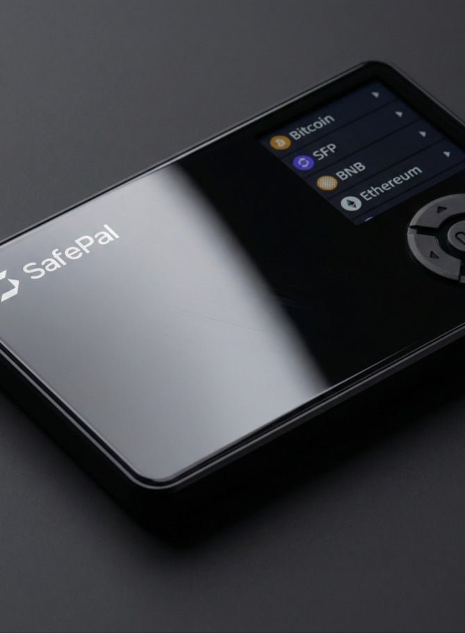 SafePal S1 Pro Cryptocurrency Hardware Wallet + CryptoKIT Premium Bundle | Official UAE Reseller, 100% Air-Gapped, EAL6+ Secure Element, Aluminum Alloy Body, 500mAh Battery, for iOS/Android/Chrome - Image 4
