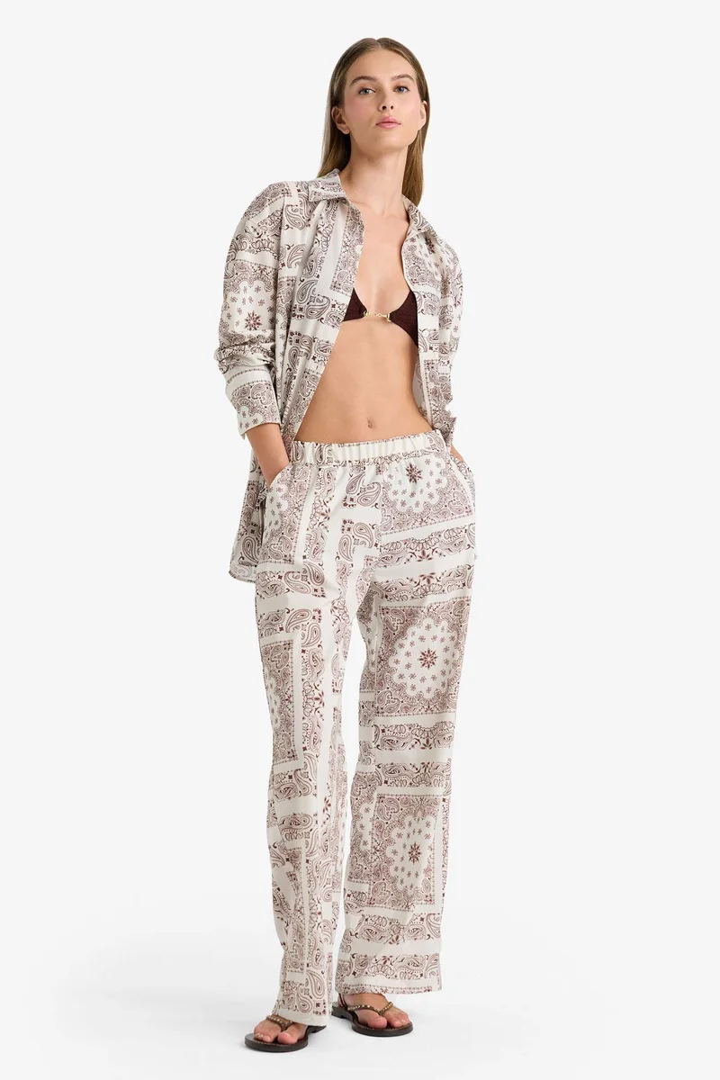ديفاكتو Fall in Love Regular Fit Shawl Patterned Beach Wear