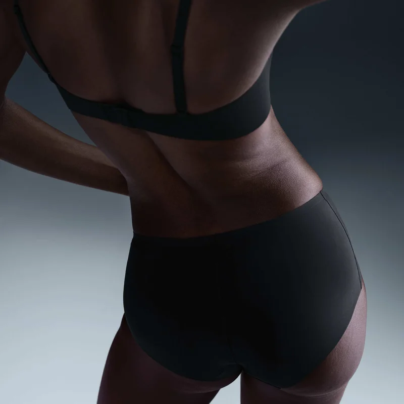 Nike Black Women's Bodyshirt Period Leak Protection Underwear for Women | Best Price UAE
