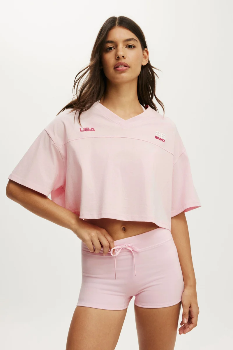 CROPPED GRAPHIC SPORTY TEE