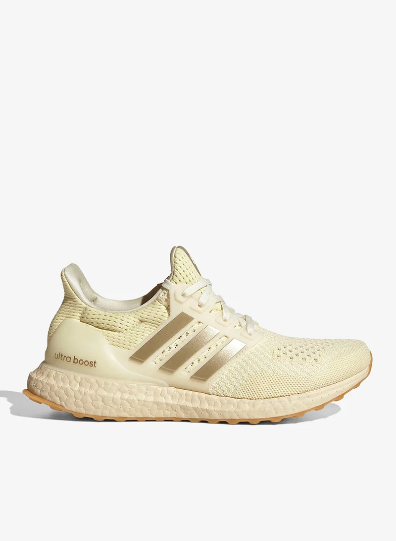 adidas ألترابوست . دبليو