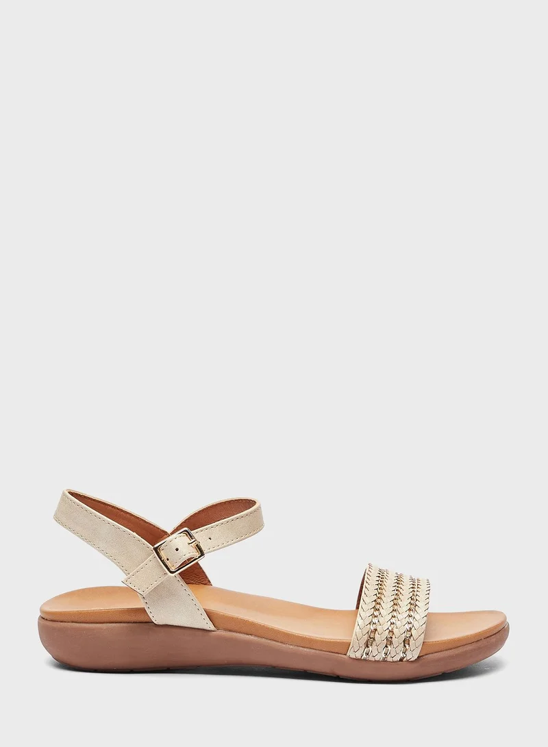 Le Confort Casual Flats Sandal