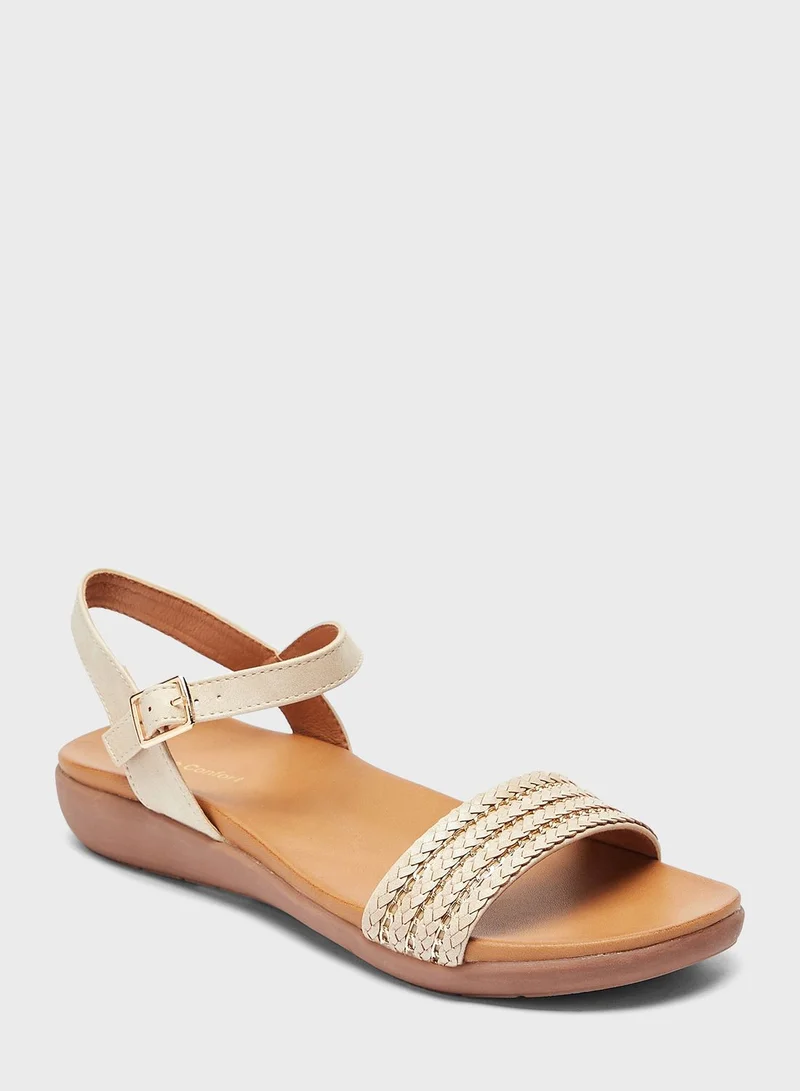 Le Confort Casual Flats Sandal