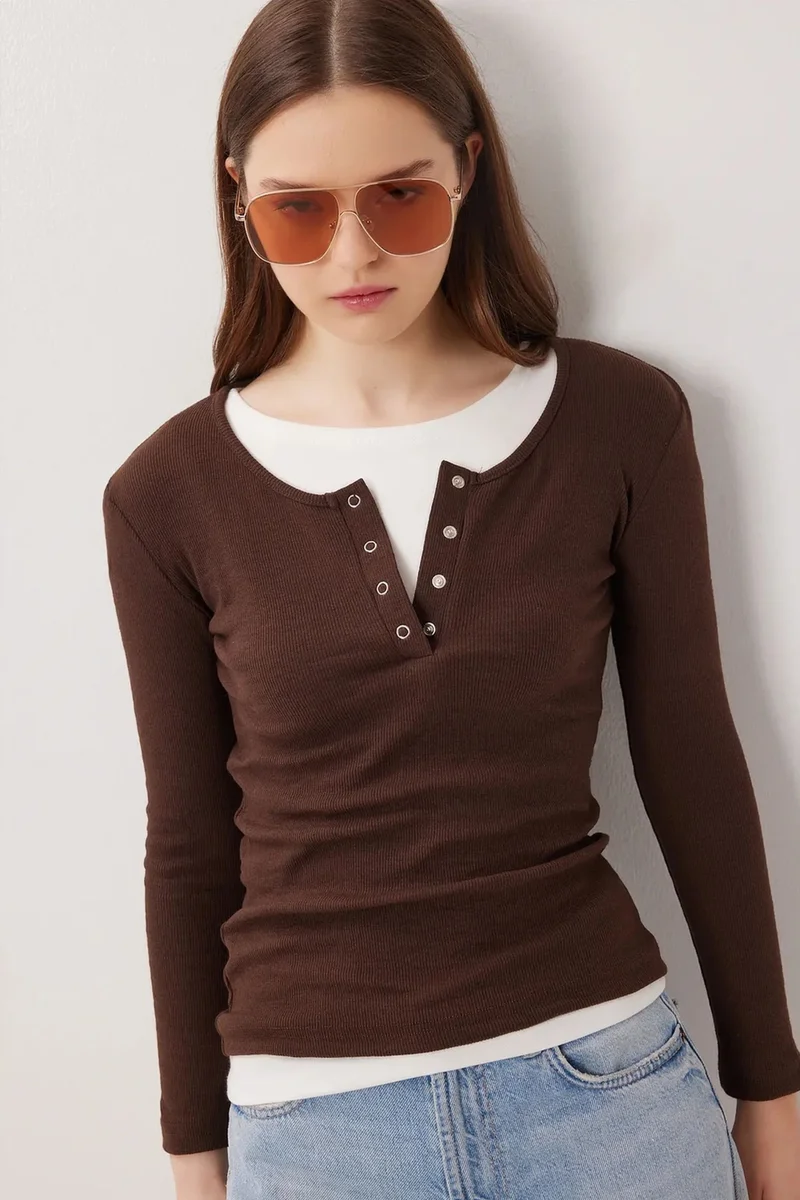 Happiness İstanbul ISTANBUL Slim Fit Ribbed Button-Up Long Sleeve Blouse