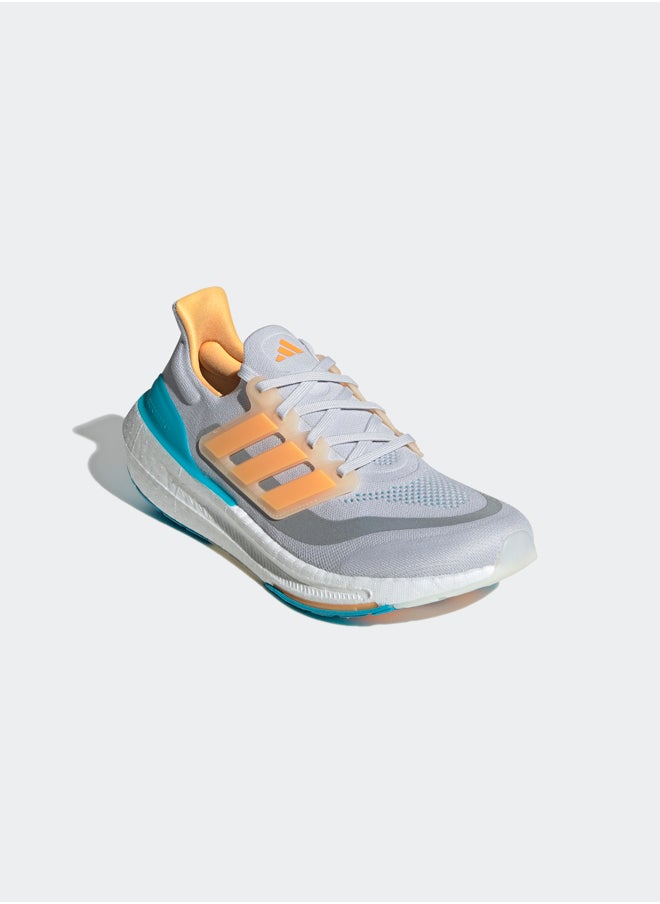 حذاء الركض الخفيف Ultraboost - pzsku/Z30E7098773E1F47A95FBZ/45/_/1701787509/30daeebf-9a62-4a7c-aa53-48d02aa8c565