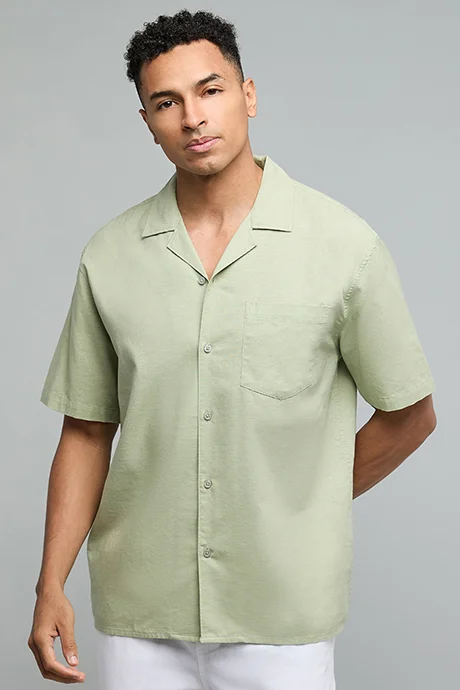 R&B Solid Shirt with Revere Collar and Short Sleeves