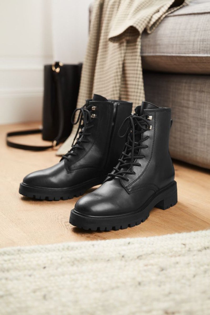 Tchibo Women Leather Lace Up Boot, Black  - Image 3