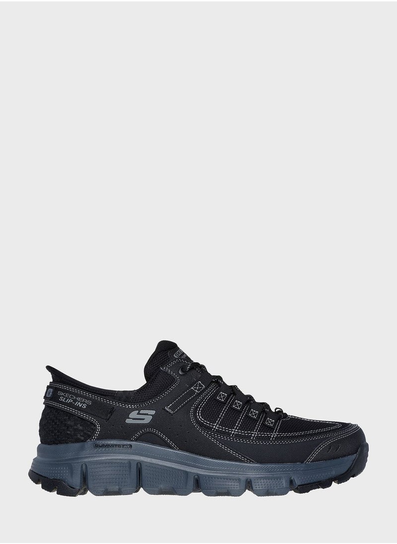 SKECHERS Summits At  - Image 1