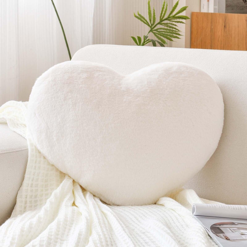 XVTRU Ivory Heart Pillows Cute Heart Decorative Pillow Heart Shaped Throw Pillows for Bed Faux Rabbit Fur Plush Hoom Decor Pillow Cushion for Chair Sofa Living Room Mini 129 x 98