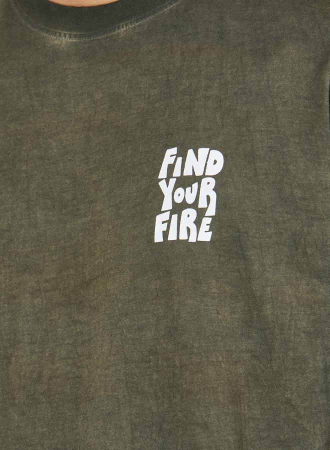 Styli Oversized Acid Wash Find Your Fire Chest Print T-shirt - Image 3