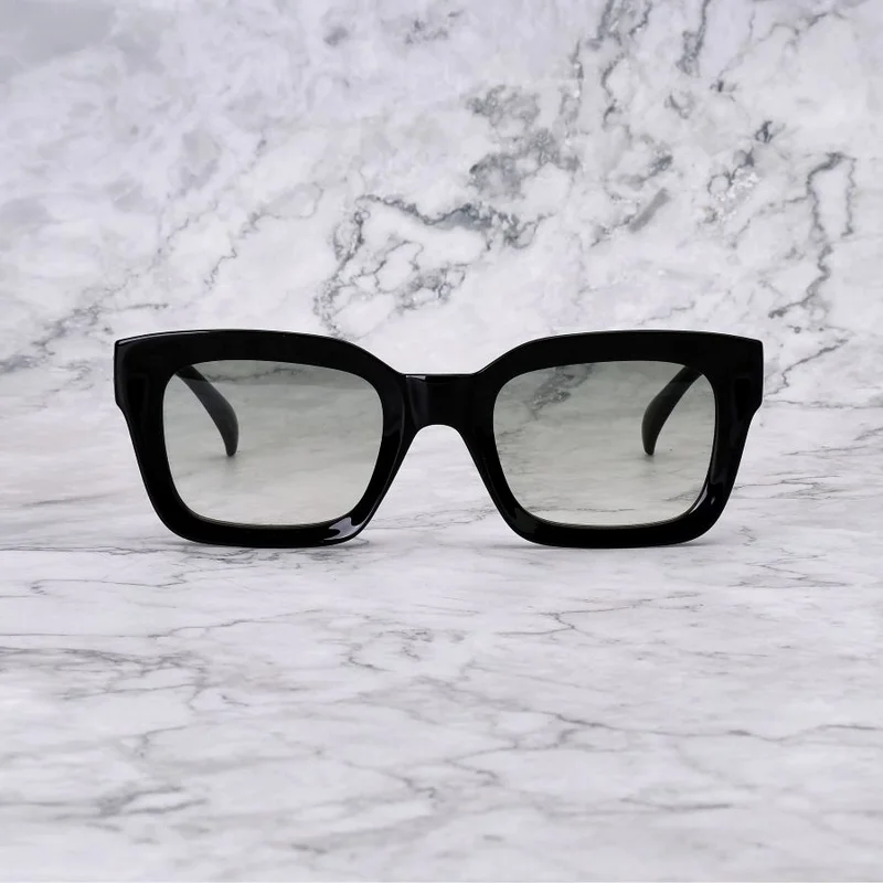  اكسبليست باوتس EXPLICIT POETS 26EP2-GRACE BLACK-GRADIENT GREEN SUNGLASSES