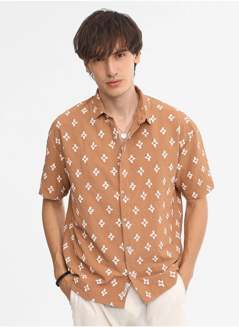 Campus Sutra Men's Tan Brown Floral-Tactile Oversized Shirt