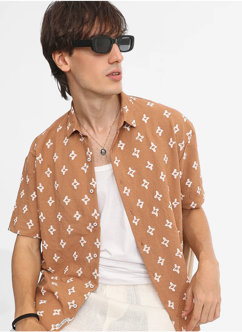 كامبوس سوترا Men's Tan Brown Floral-Tactile Oversized Shirt