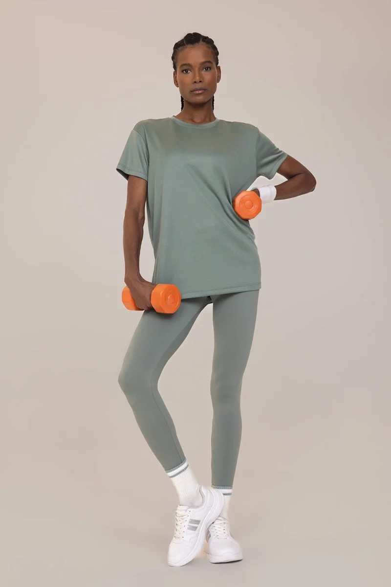 ديفاكتو DeFactoFit Oversize Fit Crew Neck Sport T-Shirt