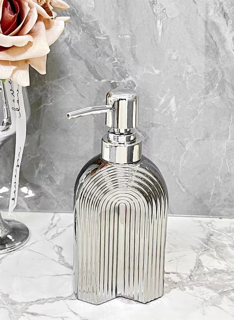 كوتيس موزع صابون سيراميكي مكون من قطعتين، موزع لوشن، موزع سائل من النوع المضغوط، مناسب لأسطح الحمام والمطبخ وغرفة الغسيل، أبيض/فضي، 8×18.5 سم - Image 4