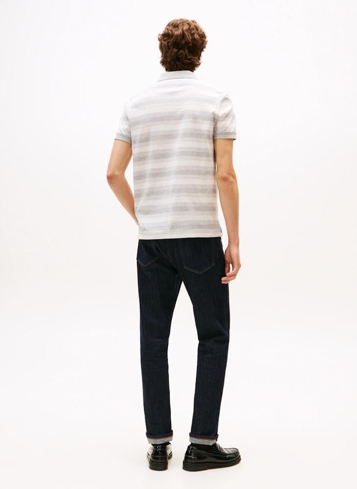 تومي هيلفيغر قميص بولو مخطط بقصّة عادية - Image 2