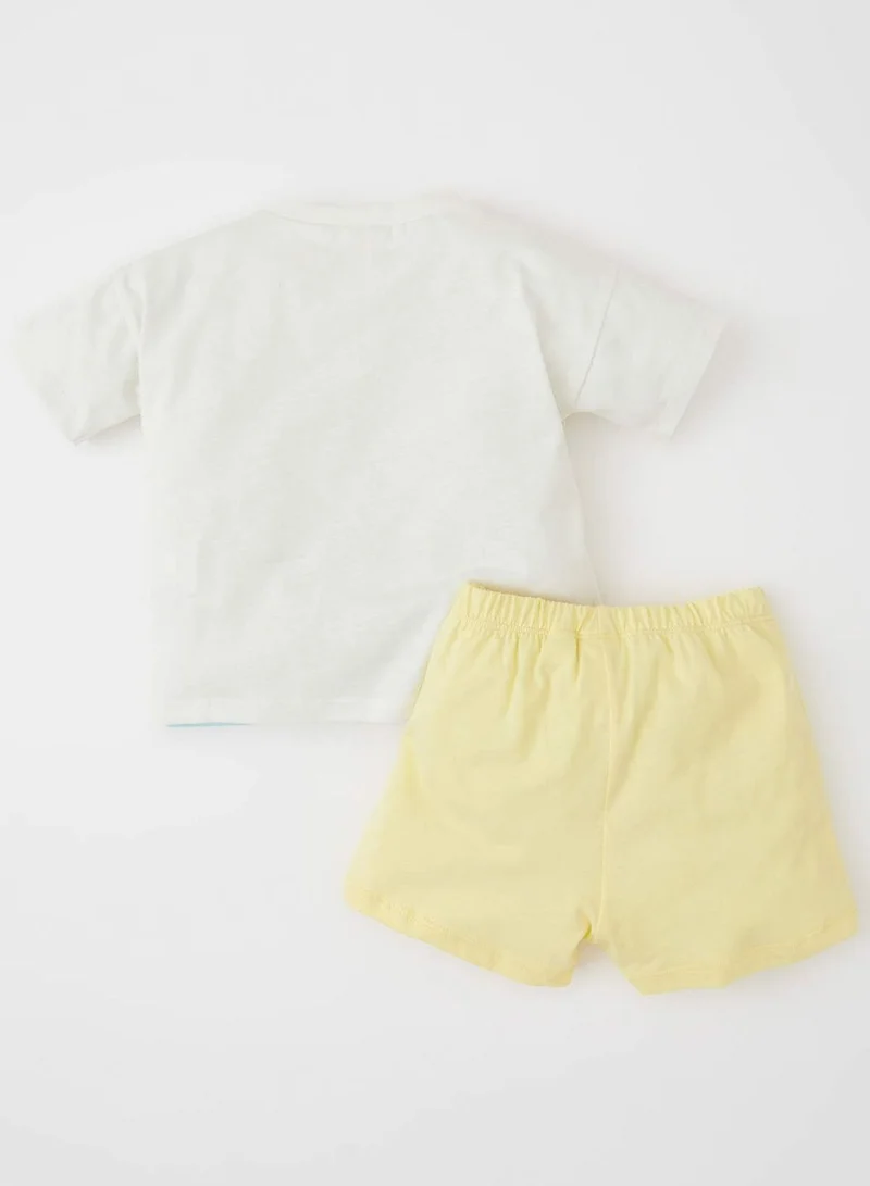 DeFacto Regular Fit Short Sleeve Disney Mickey Mouse Print T-Shirt & Short Set