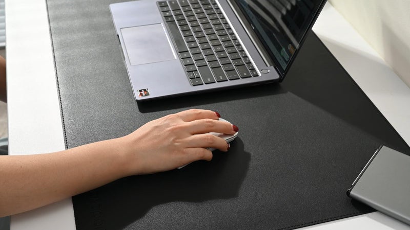 Aropana Anti-Slip Extended Mouse Pad | PU Vegan Leather Desk Mat | Large Computer Desk Protector Pad with Suede Base for Keyboard, Laptop, Office & Home (90x45CM, Black) - Image 5