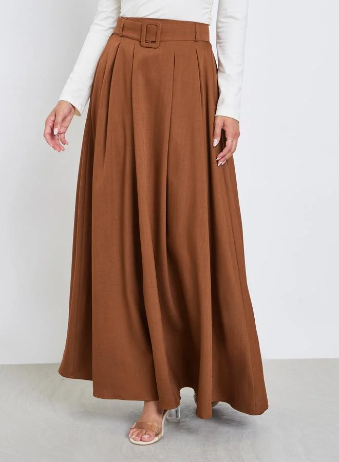 ستايلي تنورة طويلة سادة بحافة واسعة وحزام