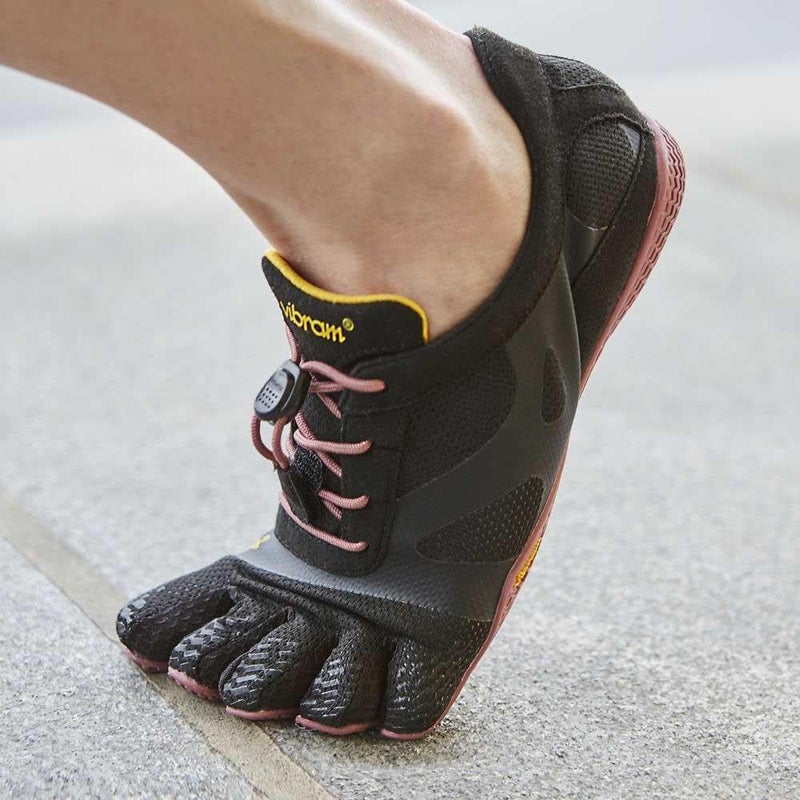 Vibram FiveFingers فبرام كيو إس أو إيفو للنساء أسود/وردي، أسود/وردي، 36 EU/6-6.5 M US B EU 36 EU/6-6.5 US US - Image 2