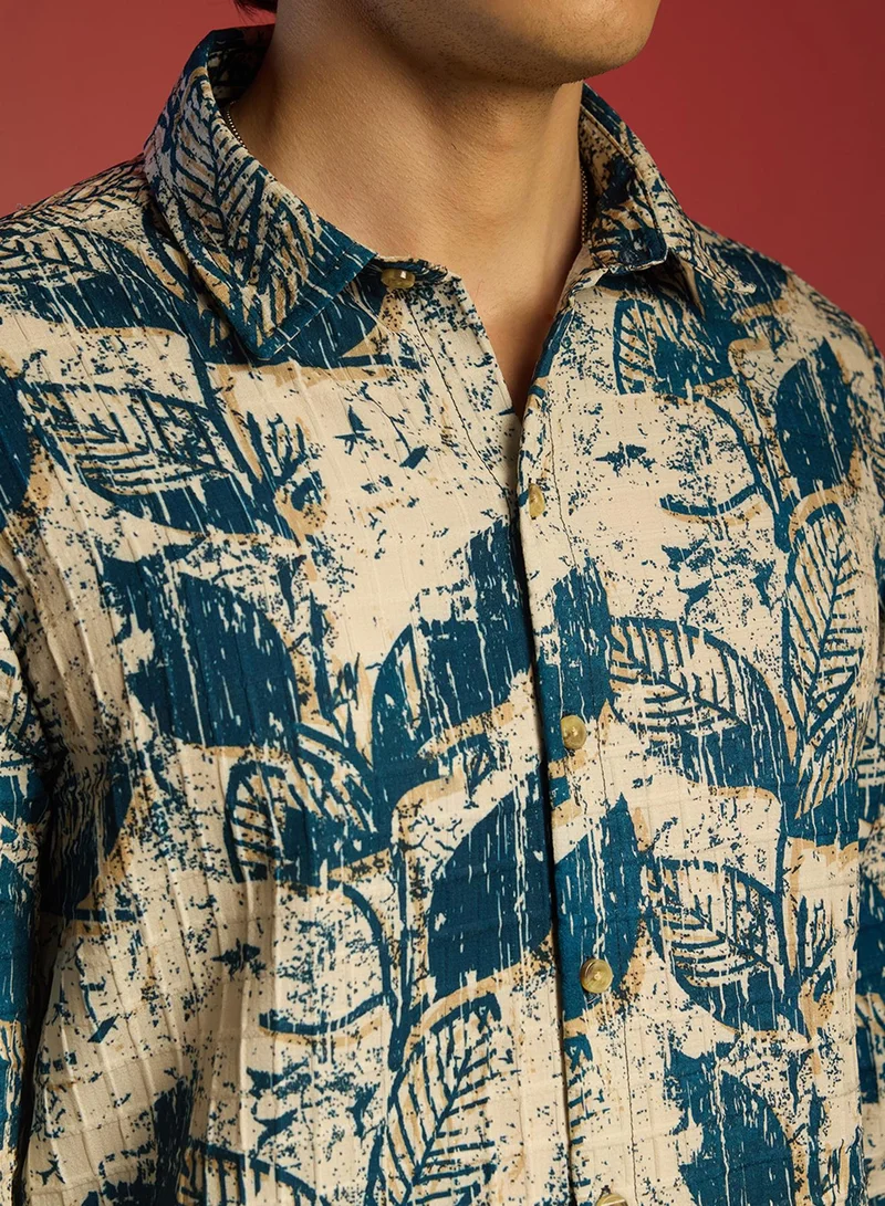 Campus Sutra Men's Ivory White & Indigo Blue Foliage-Waffle Shirt