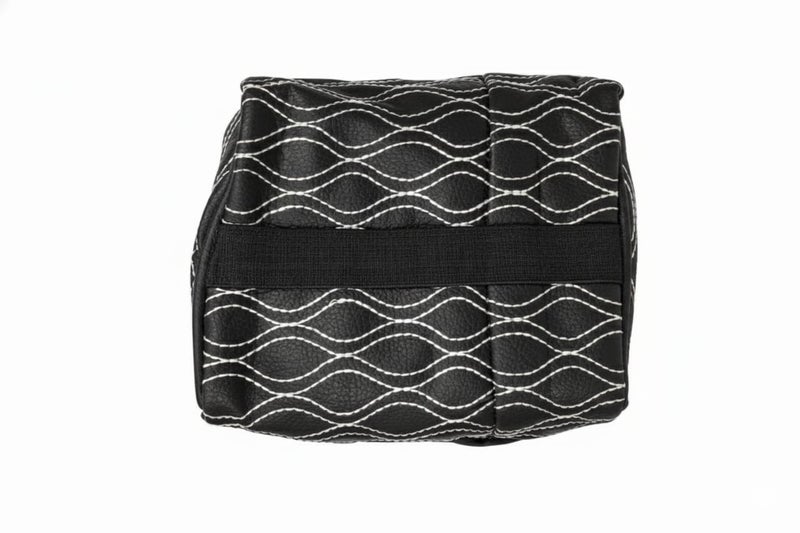 - حافظة مناديل سيارة (جلد اسود ف ابيض) - Image 2