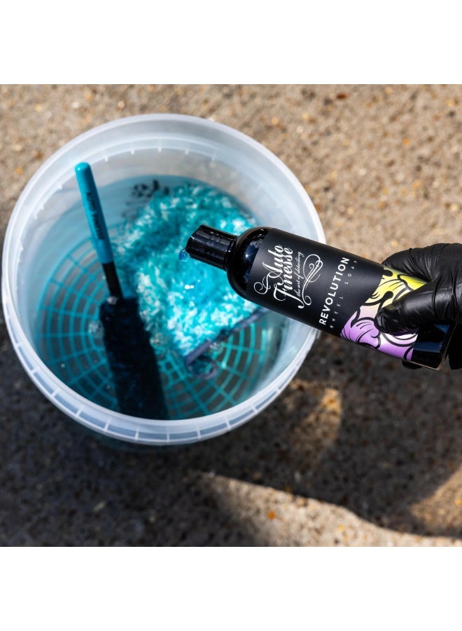 أوتو فينيس ريفوليوشن ٥٠٠ مل - صابون عجلات متطور لتنظيف عجلات السبائك المعدنية بعمق | شامبو عجلات متوازن الحموضة لإزالة الأوساخ وغبار الفرامل وبقايا الطريق بأمان وفعالية - Image 2