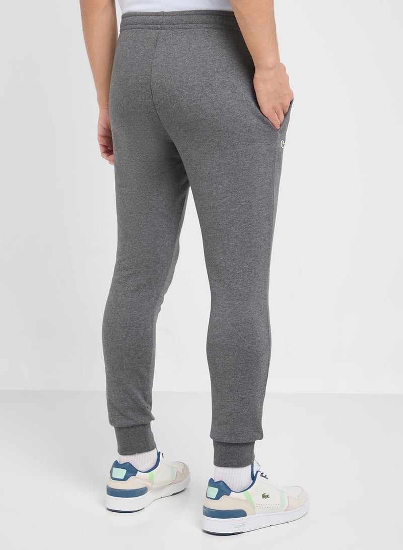 لاكوست سروال رياضي أساسي برباط - Image 3