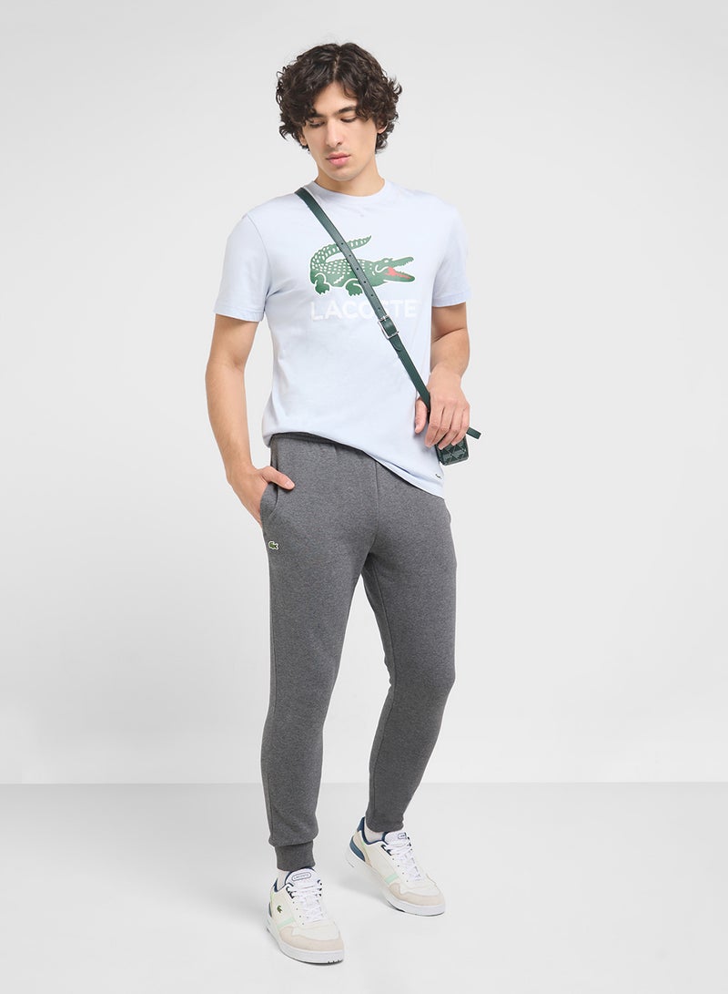 لاكوست سروال رياضي أساسي برباط - Image 2