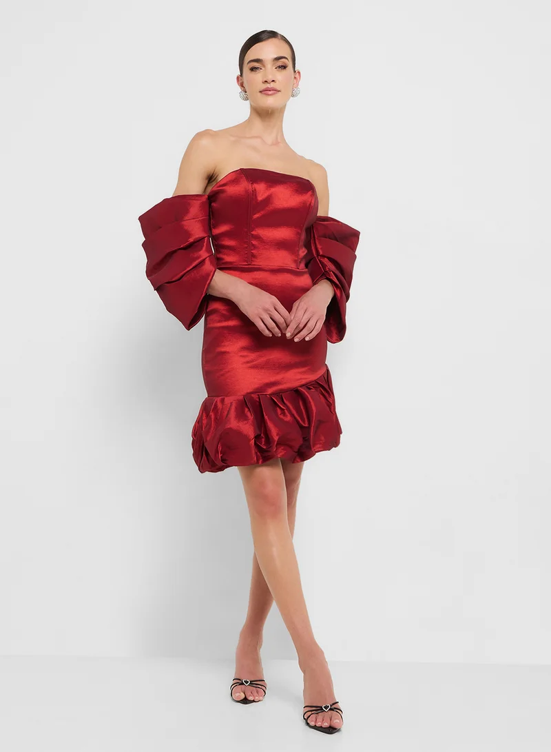 جينجر بوتيك eclat luxe off shoulder exaggerated sleeves dresss with ruffle hem