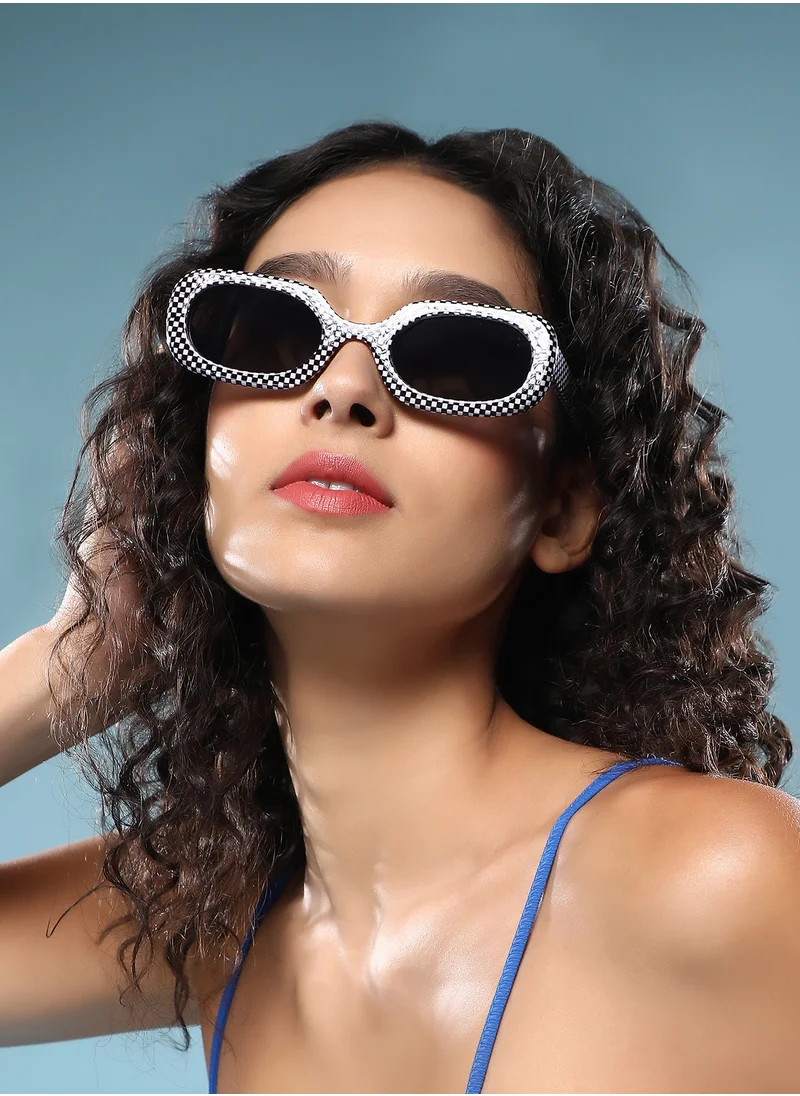 صوص هاوت Haute Sauce Women's The Zany Retro Rectangular Sunglass For Casual Wear | One-Size | Onyx Black Polycarbonate Frame | Midnight Black Full Colour Polarized Lens | Full Rim | Eyewear For Woman & Girls
