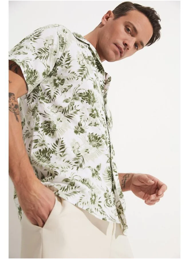 جون June Men Cotton Patterned Short Sleeve Shirt Khaki - White