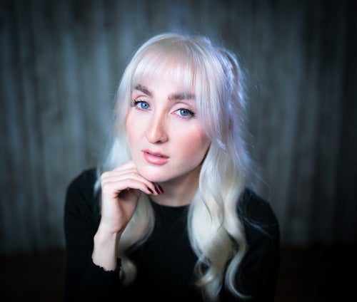 Good Girl’s Guide to Murder Collectors Edition - Image 2