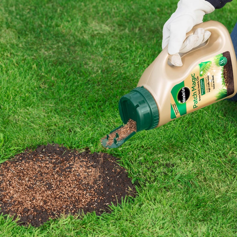 Miracle-Gro Patch Magic Grass Seed, Feed and Coir, 1015 g, Green - Image 4