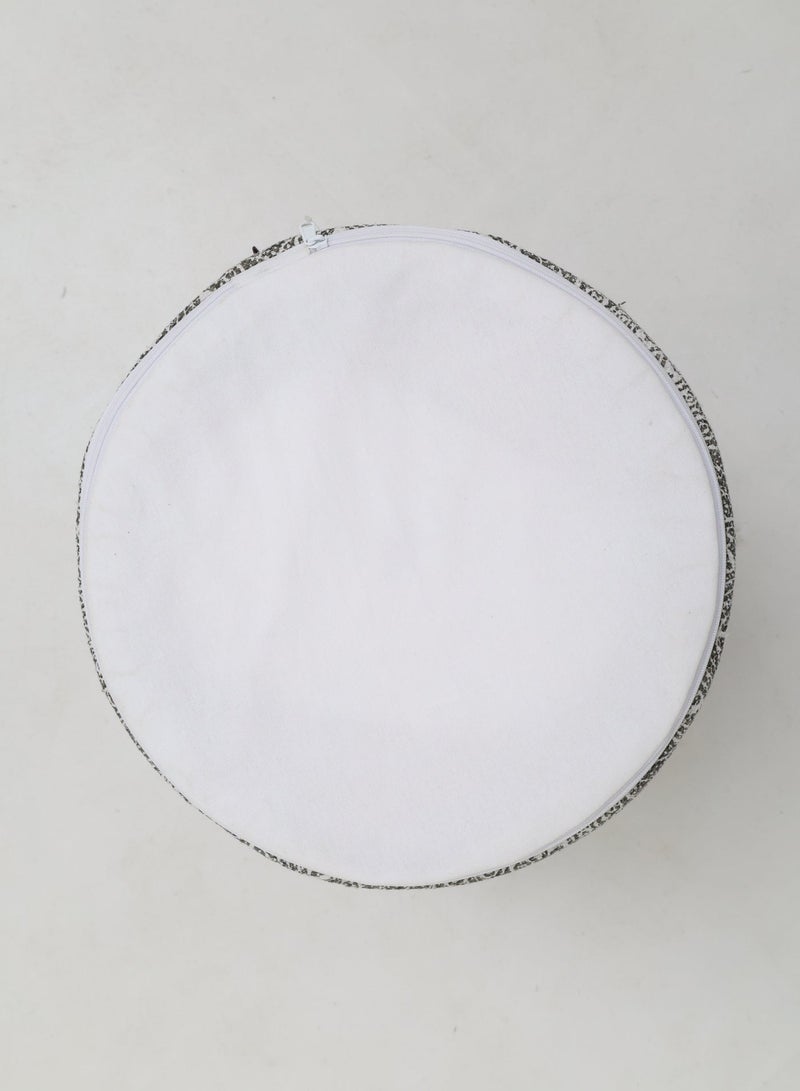 Ramsha Pouf مزخرف من القطن بلون رمادي داكن مع زخارف للجلوس – PF-175 pouf لغرفة المعيشة - Image 2