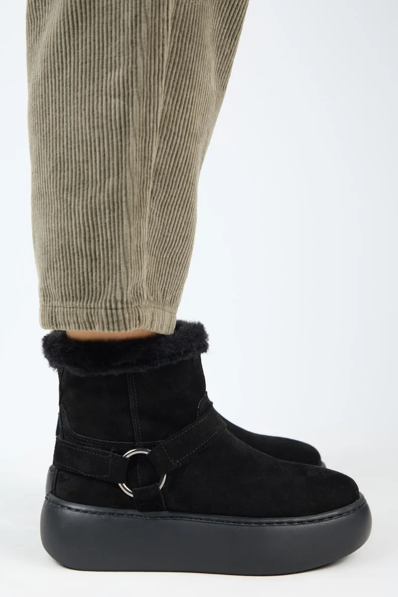 Manijero Manijero Caterina Women's Genuine Leather, Fur-Lined, Belted Black Boots