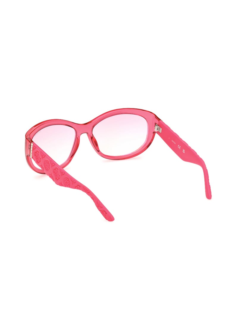 GUESS نظارة شمسية نسائية من البلاستيك بتصميم بيضاوي عاكس GU0013172U60 - مقاس العدسة: 60 مم - وردي لامع - Image 5