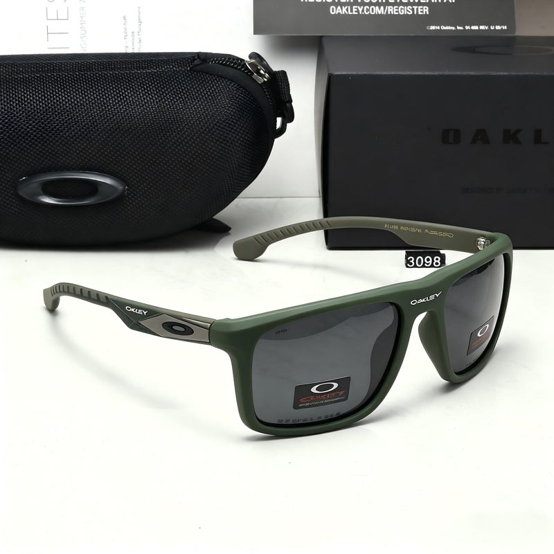 Oakley Men's Classic Sunglasses Sliver XL Sunglasses Prizm Grey Polarized Lenses Camouflage Green Frame - Image 3