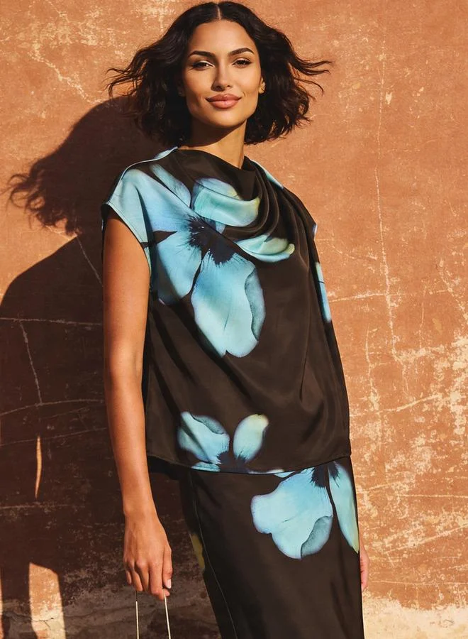 ايكونيك Iconic Draped Top with Cowl Neck