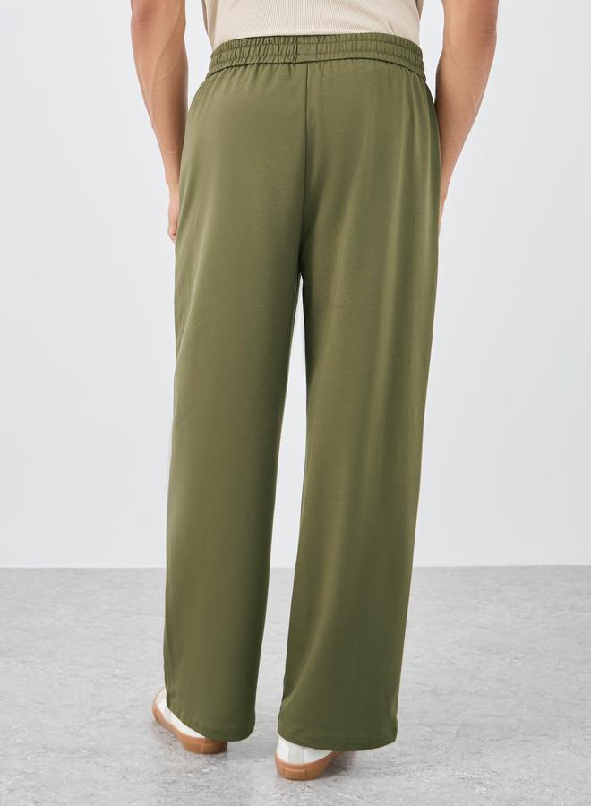 ستايلي بنطلون جوجر ستايلي بقصة مريحة مع رباط - Image 4